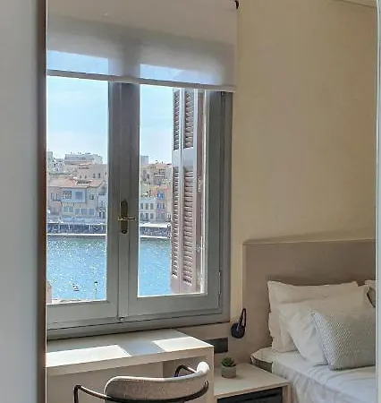 Amphitrite Hotel