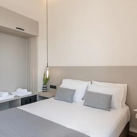 Amphitrite Hotel 3*
