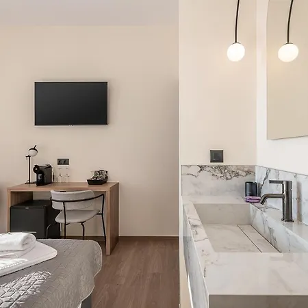 Hotel Amphitrite 3*