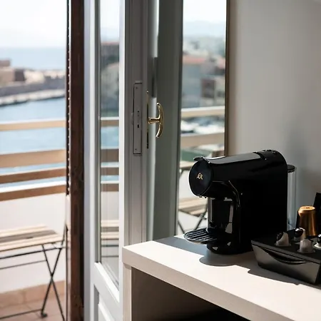 Otel Amphitrite 3*